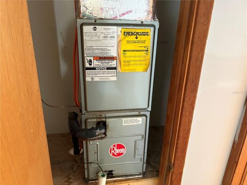 Tiny photo for 131 N C 470, Lake Panasoffkee, FL 33538 (MLS # G5109493)