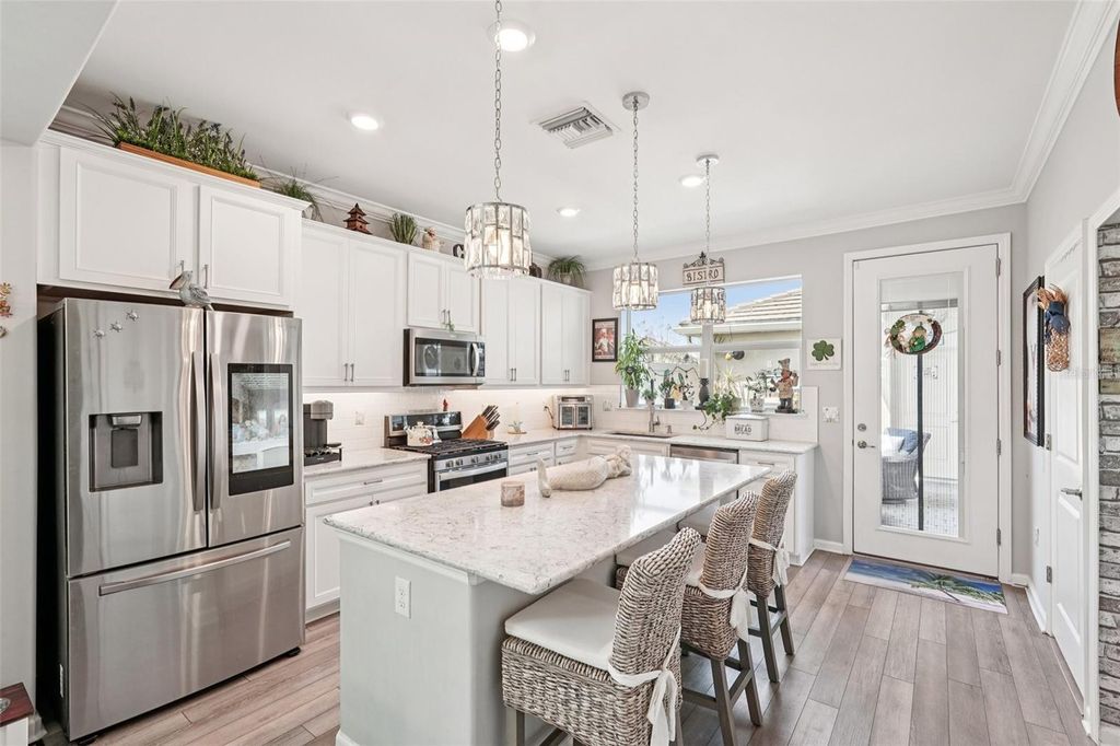 Photo of 11904 Pebble Drive, Bradenton, FL 34211 (MLS # A4686432)