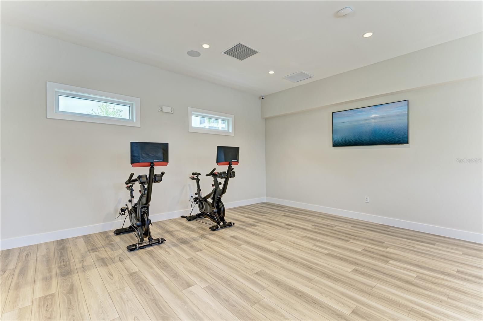 WATERCOLOR PLACE PH II - Residential