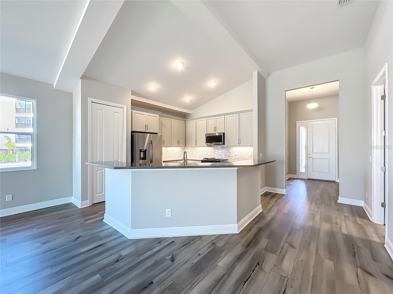 WATERCOLOR PLACE PH II - Residential