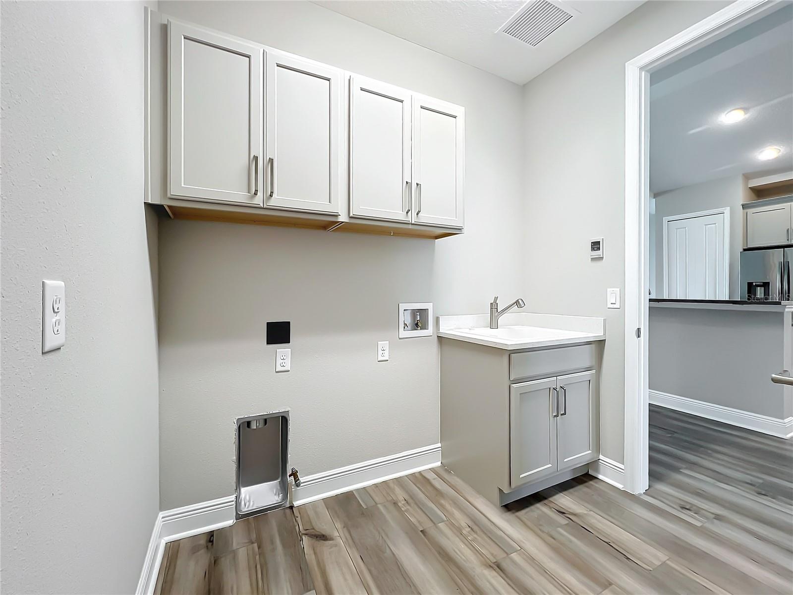 WATERCOLOR PLACE PH II - Residential