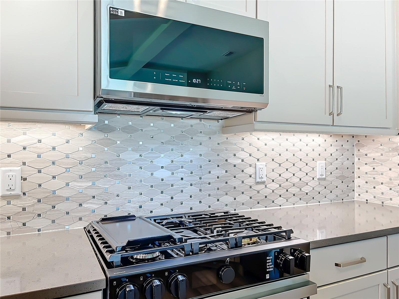 WATERCOLOR PLACE PH II - Residential