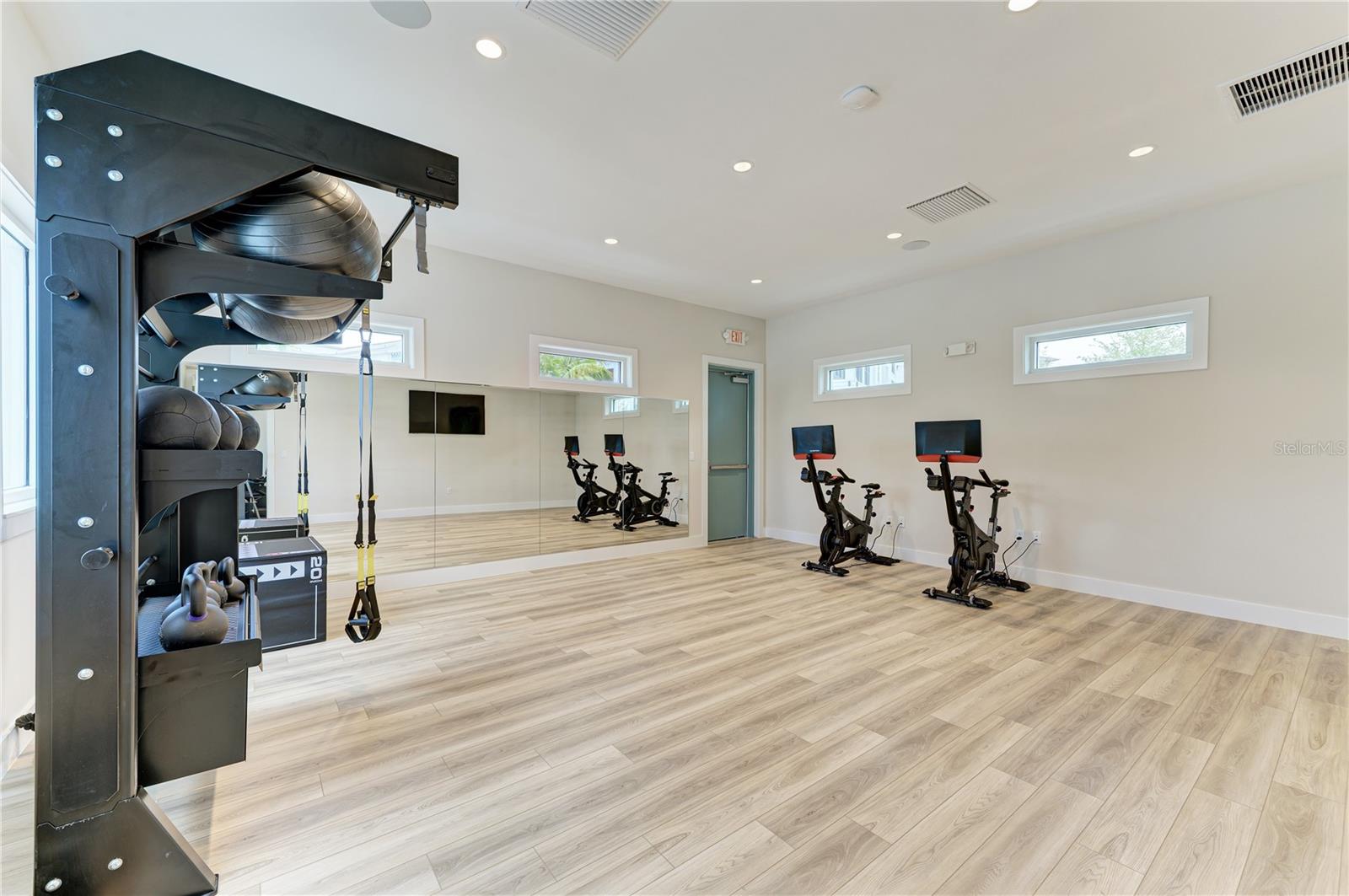 WATERCOLOR PLACE PH II - Residential