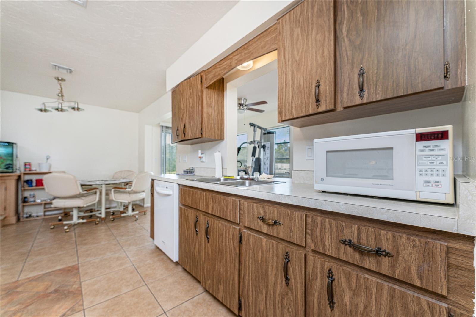 ROTONDA WEST OAKLAND HILLS - Residential Income