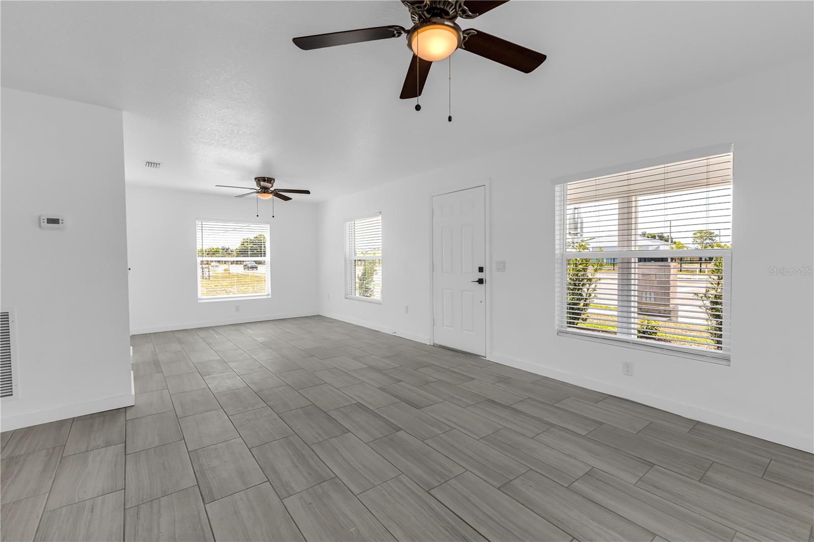 2206 53RD AVENUE E, BRADENTON, FL, 34203 4 2206 53RD AVENUE E