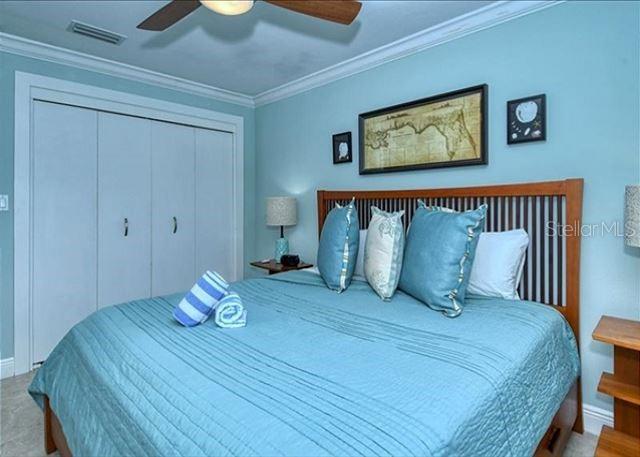 CRESCENT ROYALE - Residential