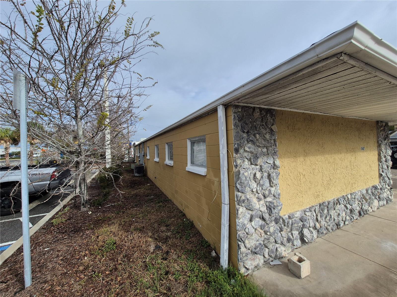 JASMINE HEIGHTS - Commercial Sale