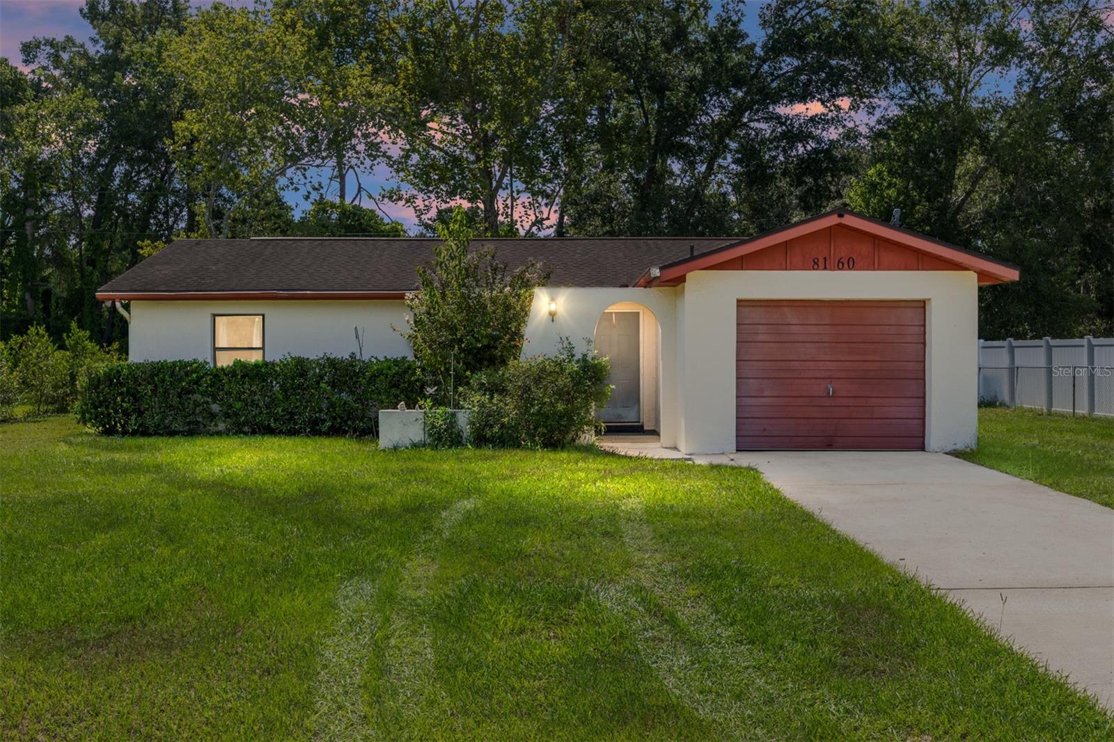 Great starter or retirement home. 2 bedroom, 2 bath home located in Rainbows End subdivision. This home situated on a .24 acre fenced in lot features a split bedroom floor plan. New roof and AC unit in 2018, fresh paint. Big Screen TV in Living Room stays!!! Also included are the kitchen appliances which are a stove, refrigerator and dishwasher. Washer and dryer and a utility shed are also conveyed in the sale. Located just minutes away from downtown Dunnellon, the Springs, schools, shopping, recreation, medical and more!! Won't last at this great price!!! Come take a look and see this one today!!
3D Tour and Floorplan available upon request.