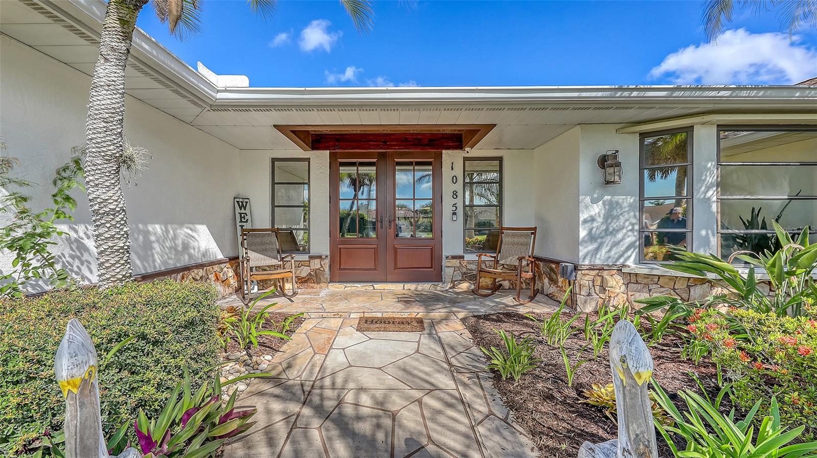 1085 SORRENTO WOODS BOULEVARD