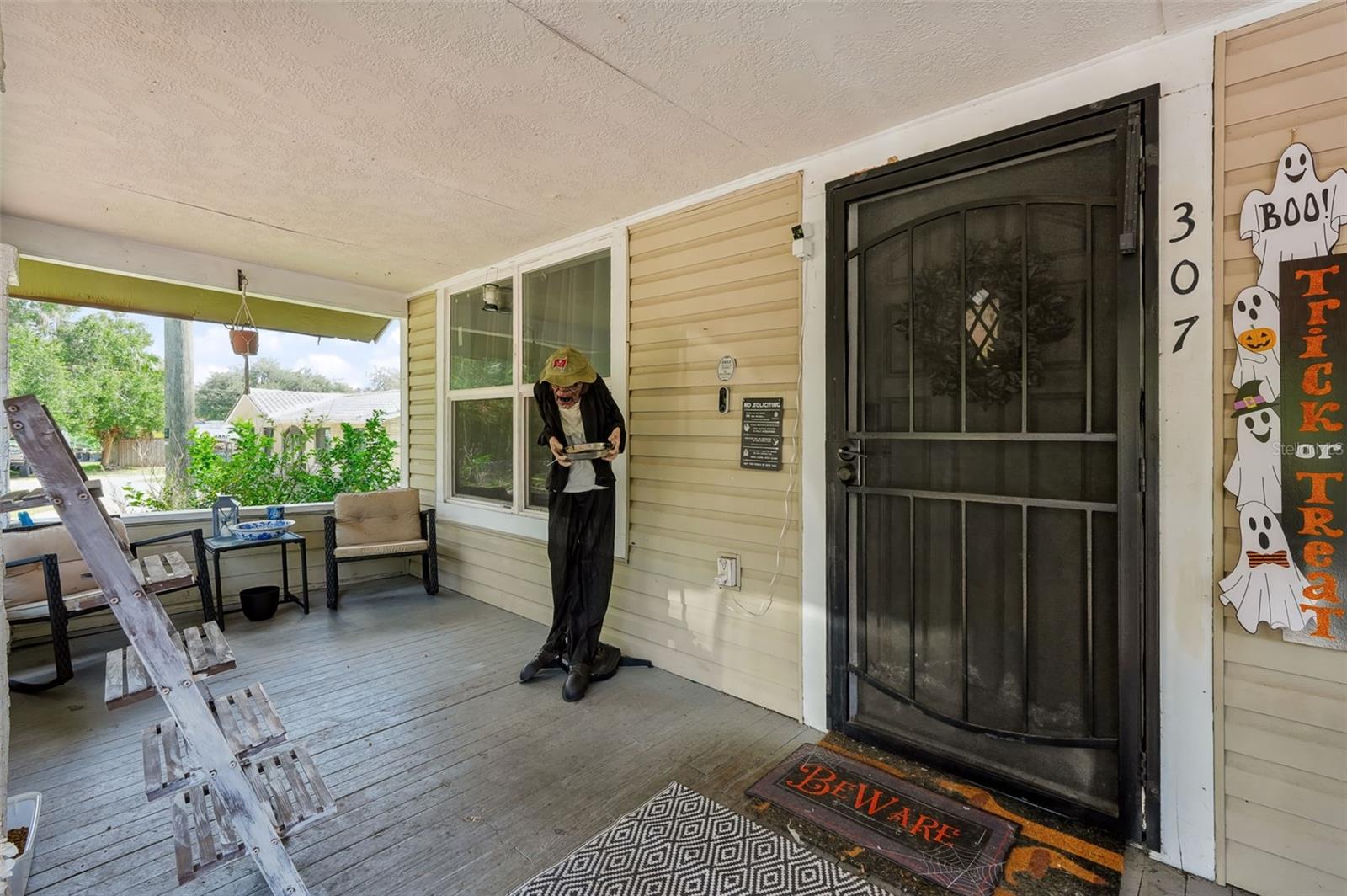 307 W CHERRY STREET