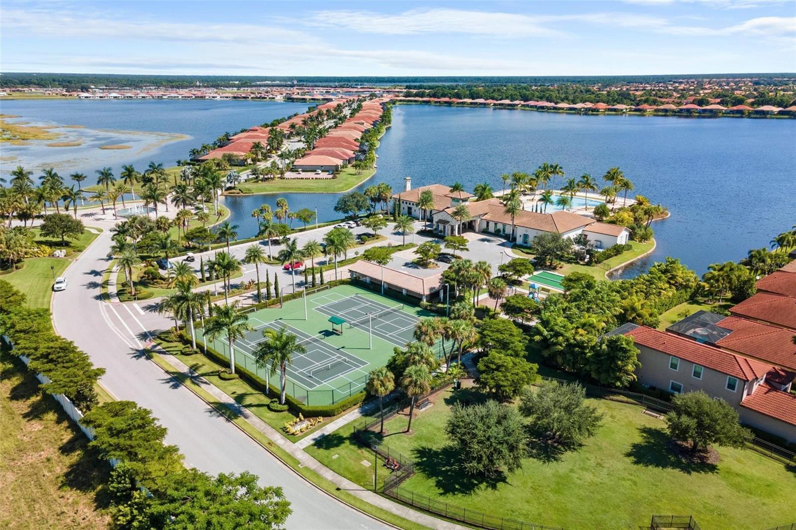 TOSCANA ISLES UNIT1 - Residential