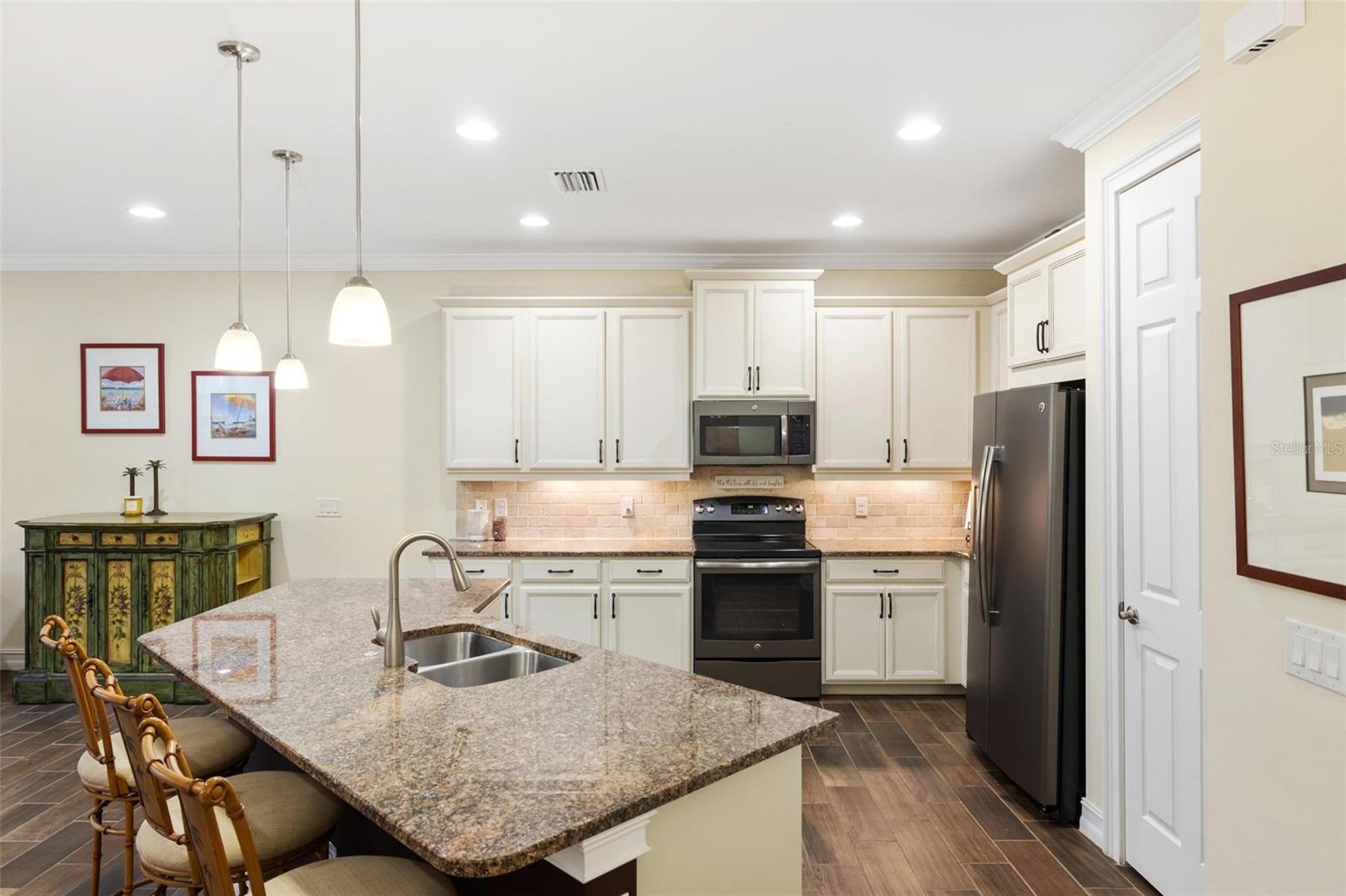 TOSCANA ISLES UNIT1 - Residential