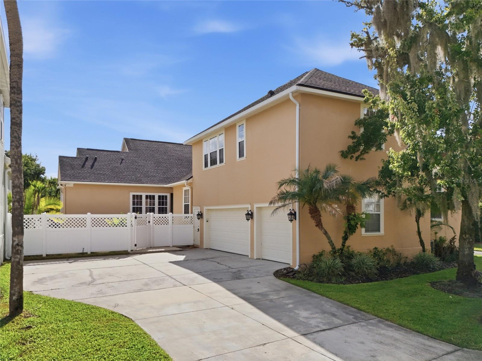 1018 WILD ELM STREET
