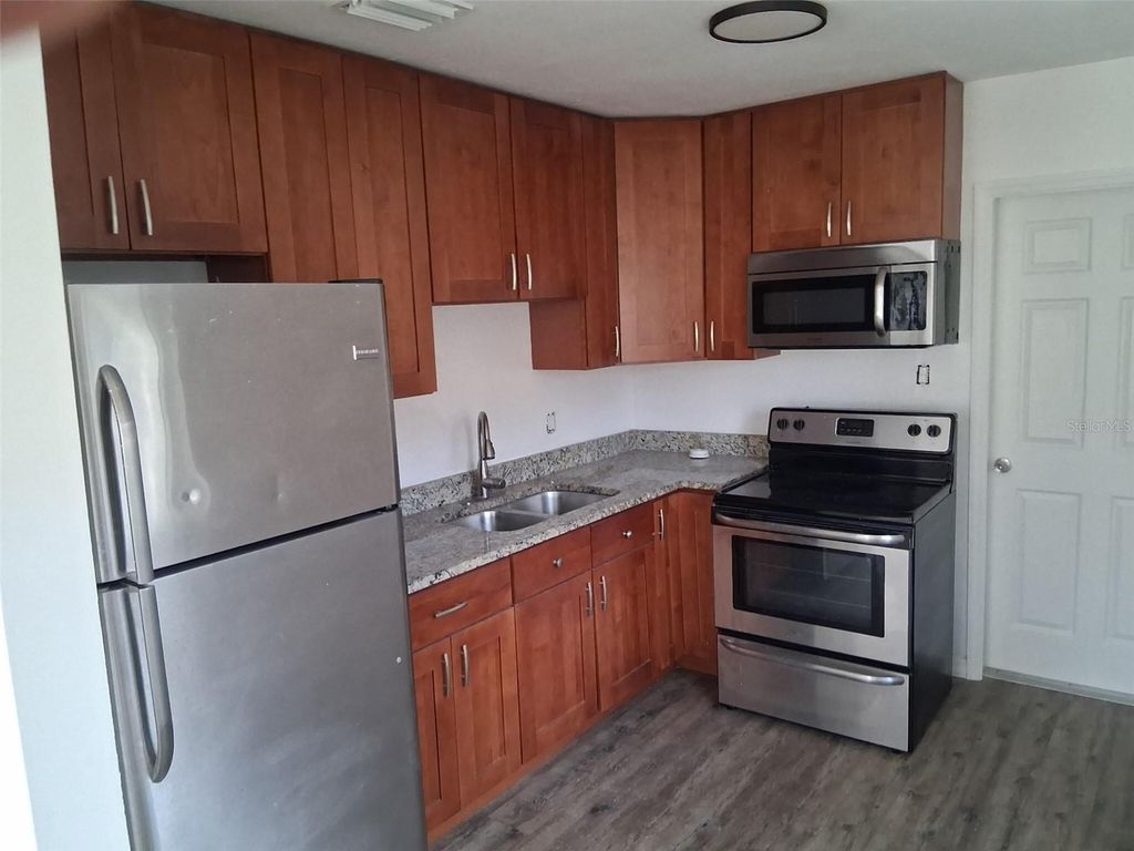 Photo of 2855 40th Avenue N, St Petersburg, FL 33714 (MLS # O6396653)