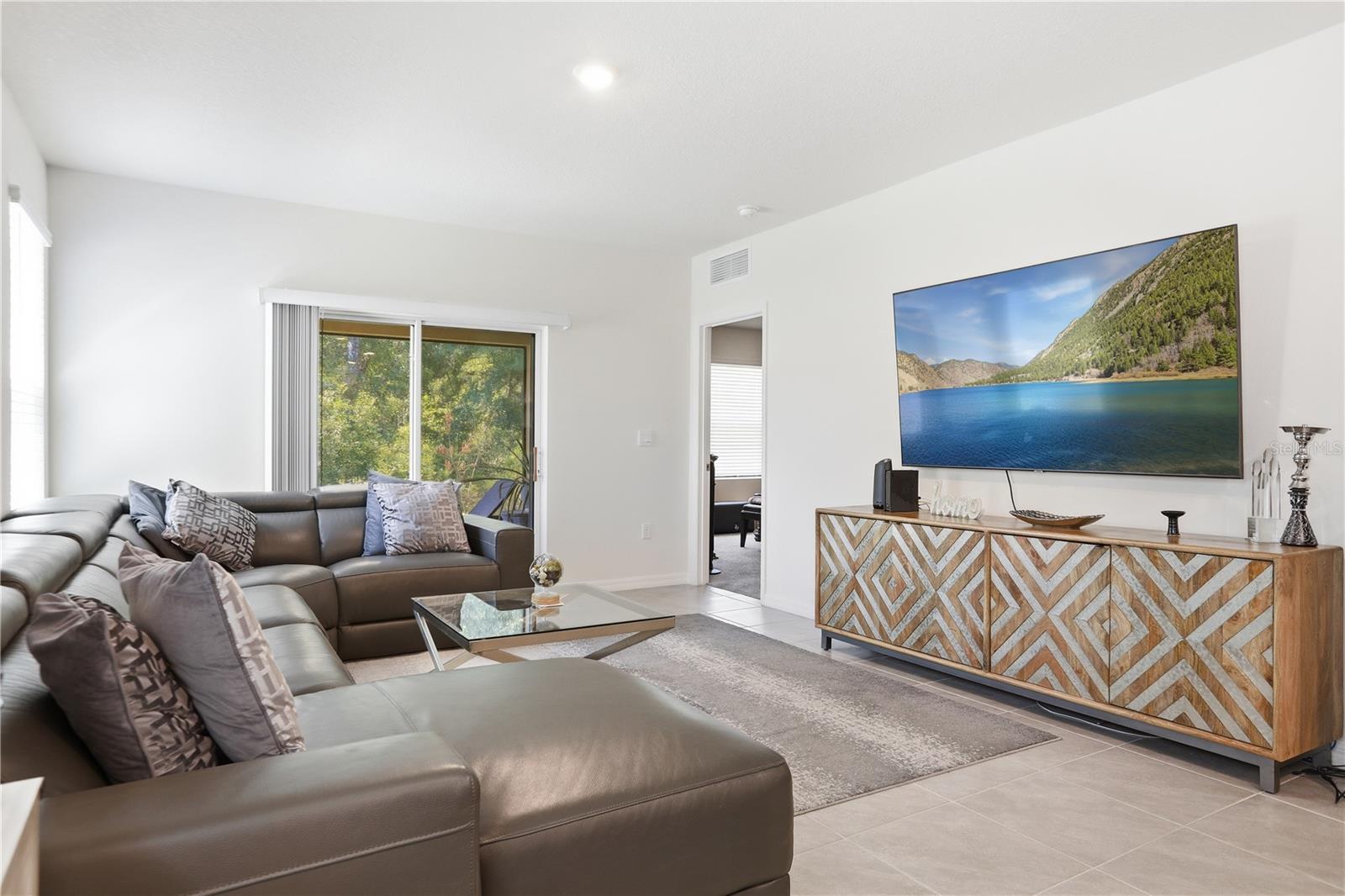 PELHAM PARK PH 3 - Residential
