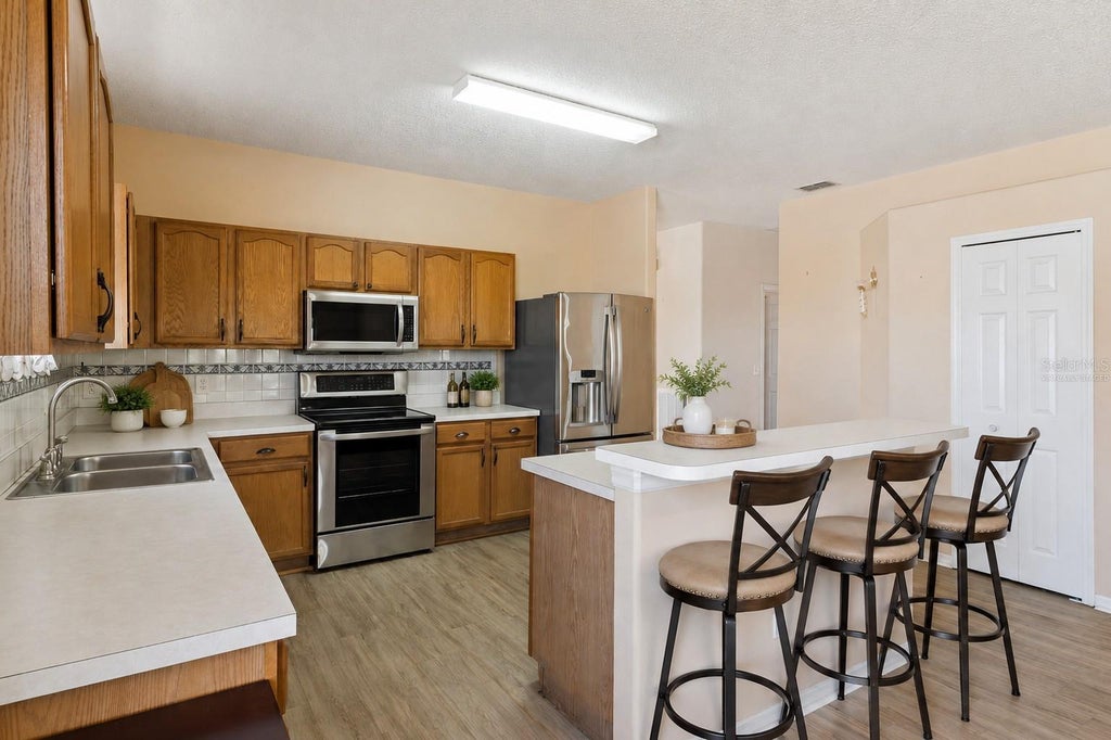 Photo of 448 Cotswold Circle, Davenport, FL 33837 (MLS # G5116663)