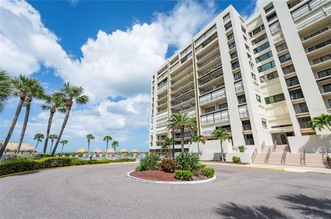 Photo of 1480 Gulf Boulevard #901, Clearwater Beach, FL 33767 (MLS # TB8433924)