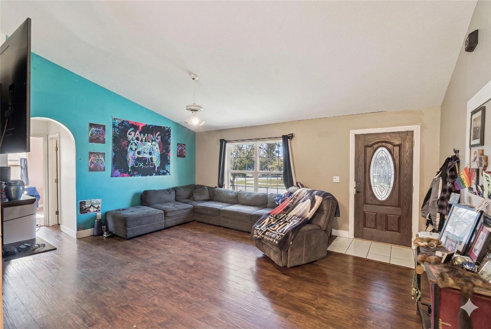 CHELSEA PARC - Residential