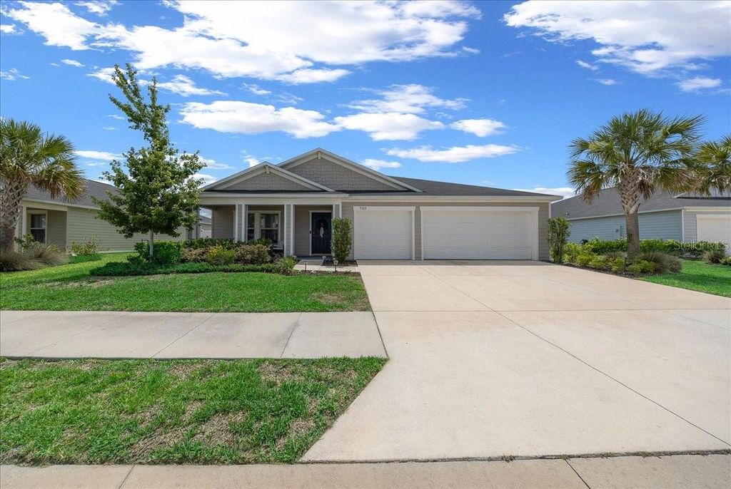 Photo of 9329 SW 57th Terrace, Ocala, FL 34476 (MLS # OM725299)