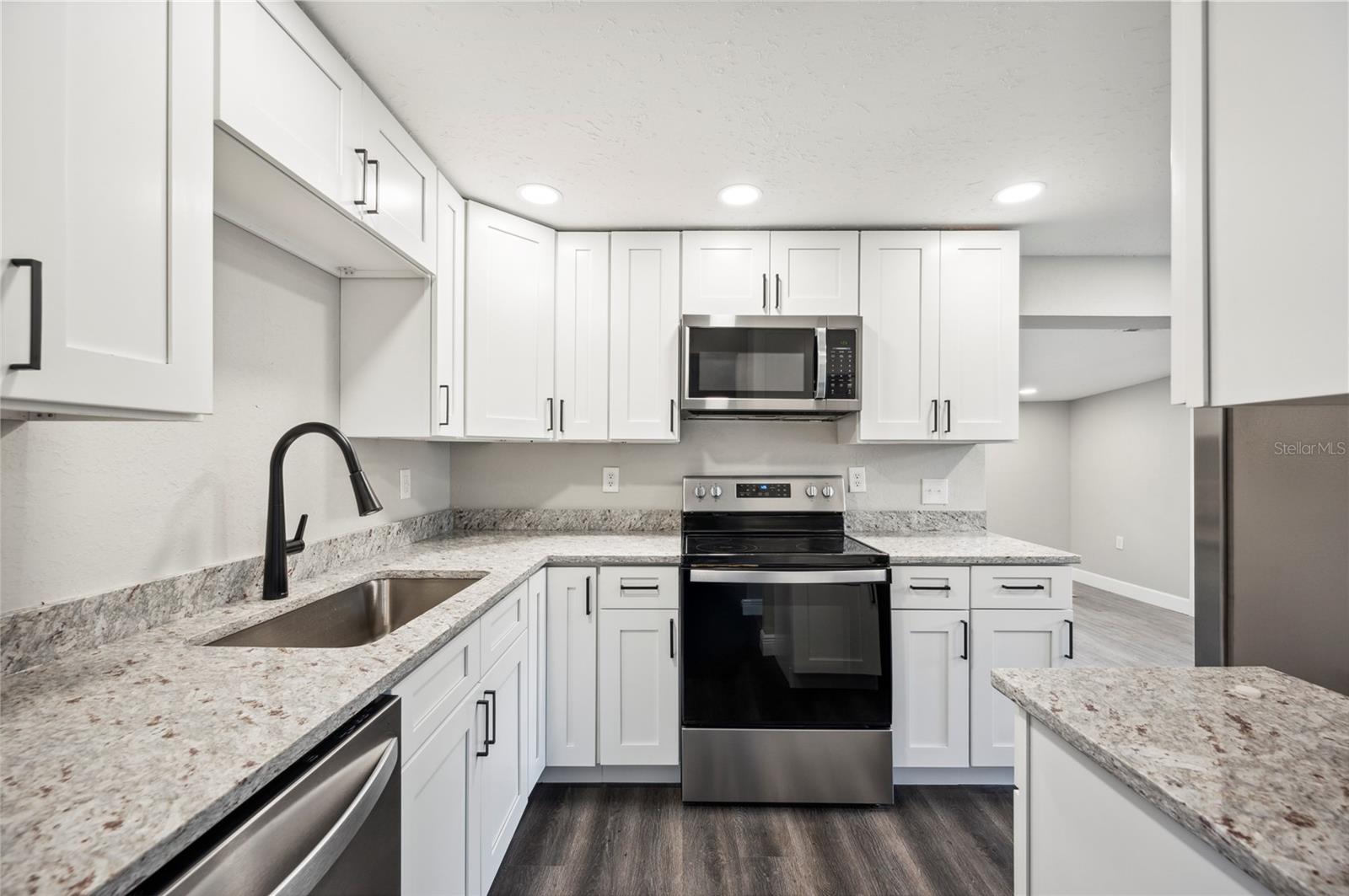 1022 BAYCREST DRIVE