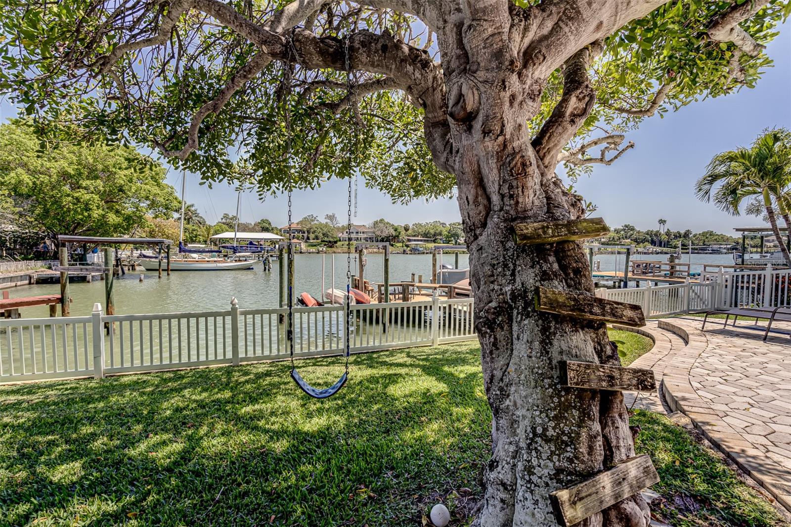 HARBOR BLUFFS SEC 5 - Residential