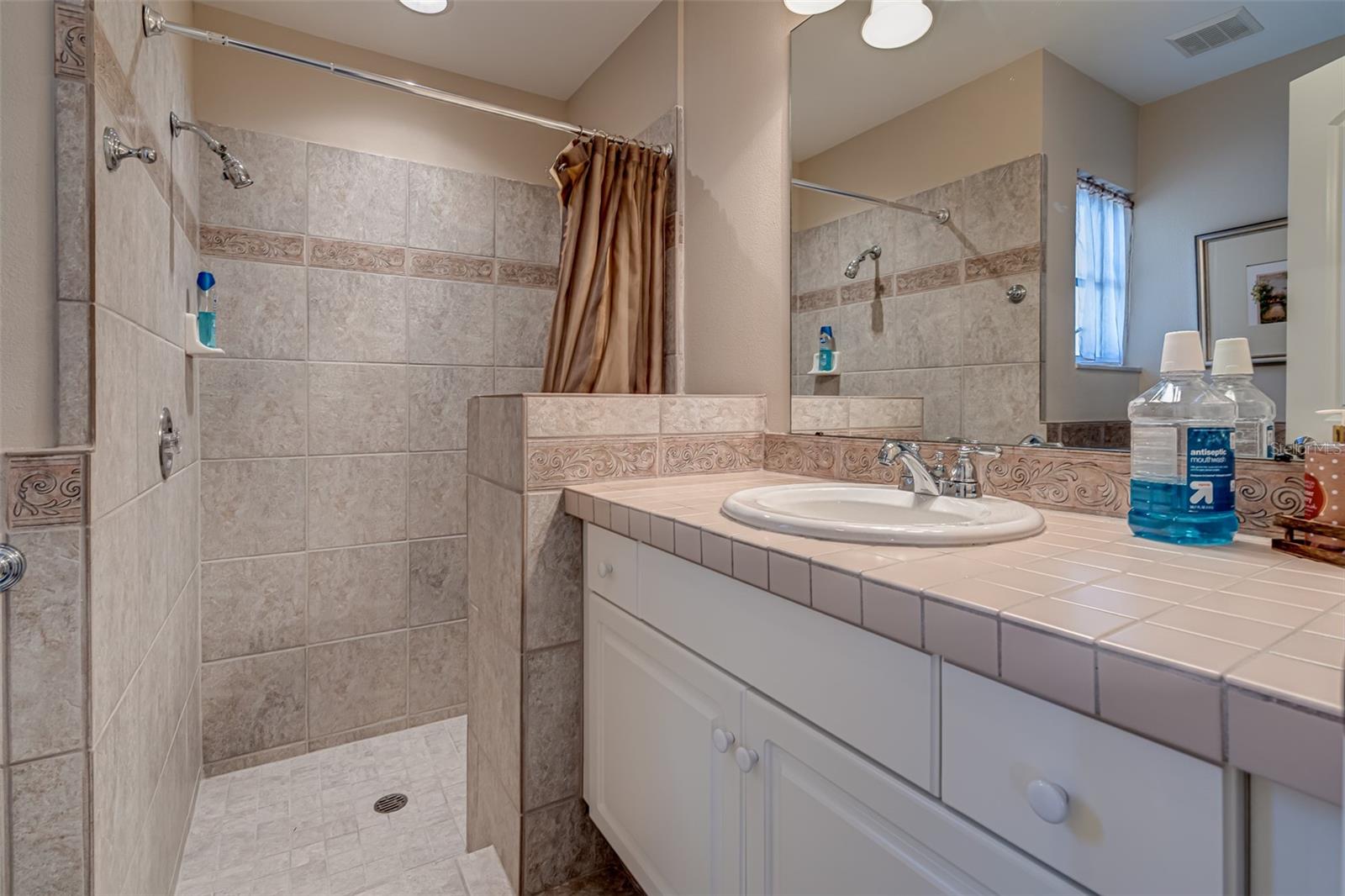 HARBOR BLUFFS SEC 5 - Residential