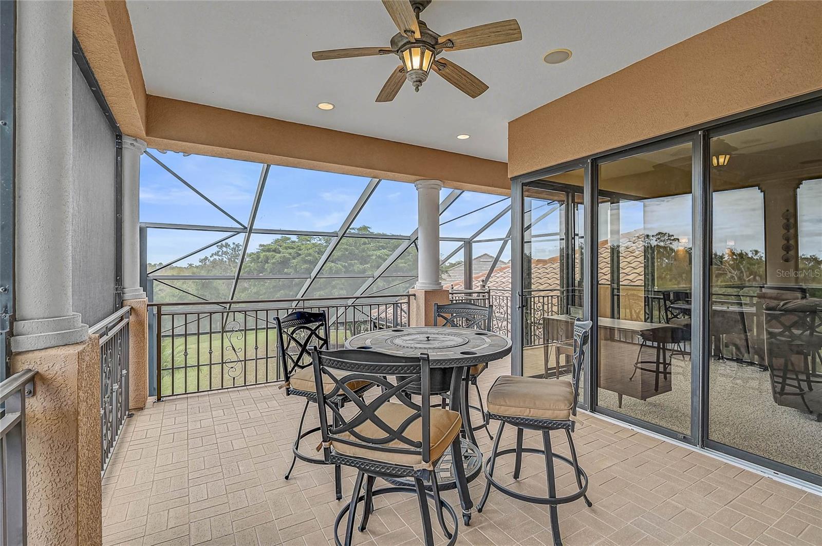 GRAN PARADISO PH 1 - Residential