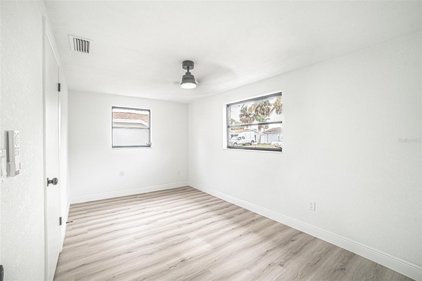 REGENCY PARK - Residential