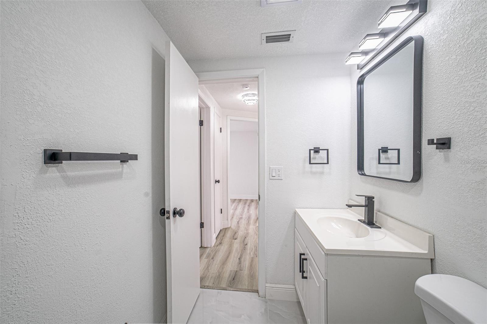 REGENCY PARK - Residential