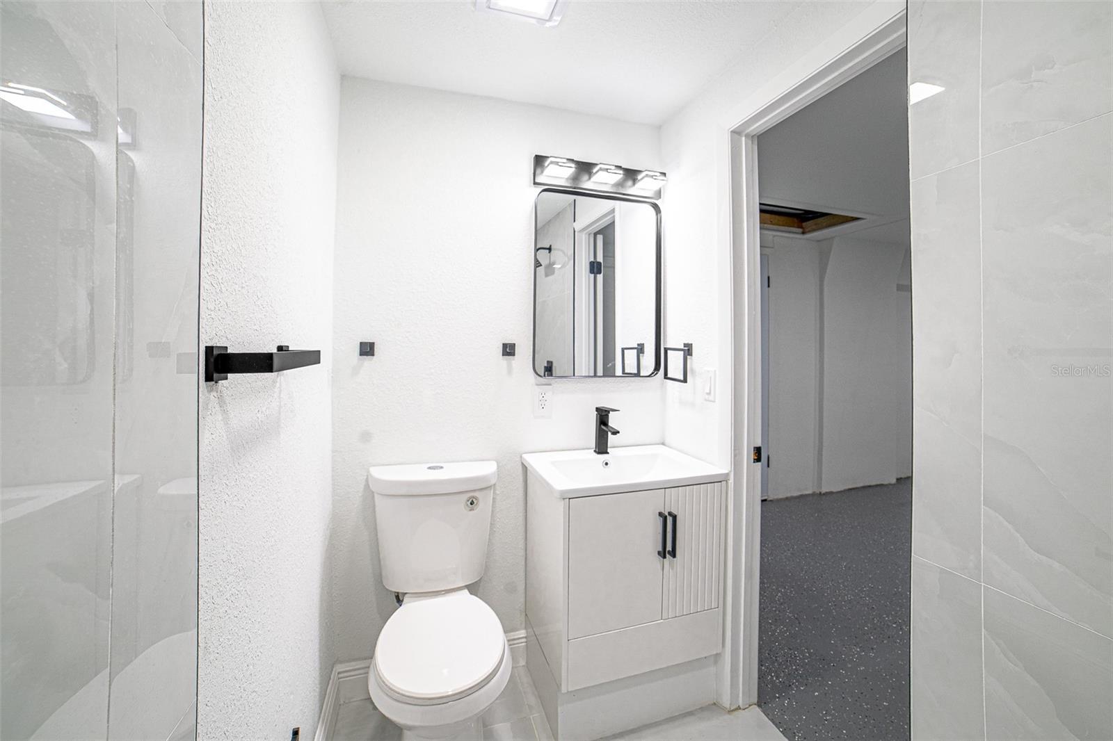 REGENCY PARK - Residential