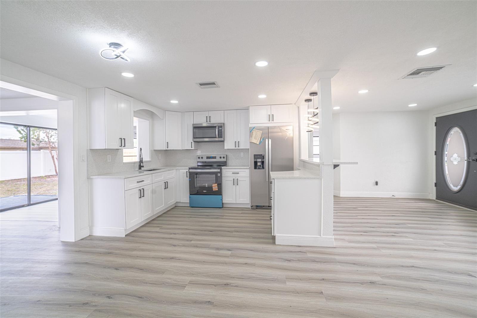 REGENCY PARK - Residential