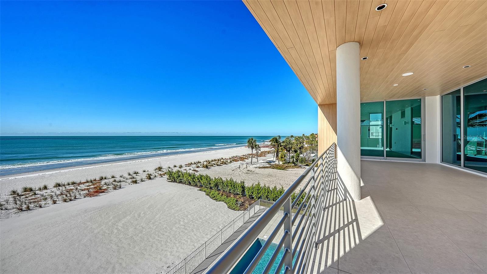 SLEEPY LAGOON - Residential