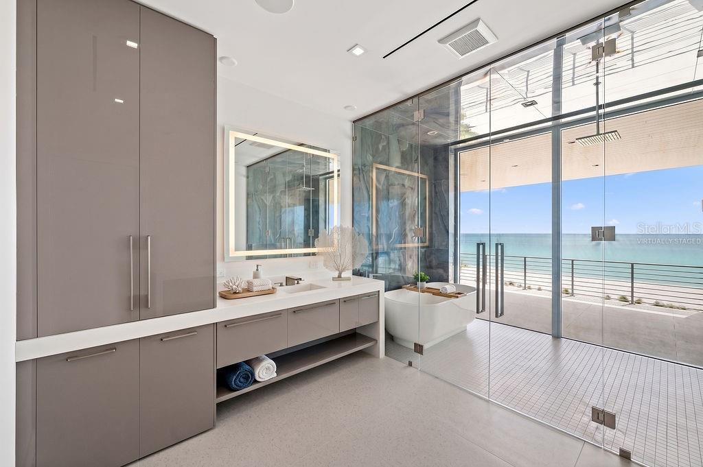 SLEEPY LAGOON - Residential