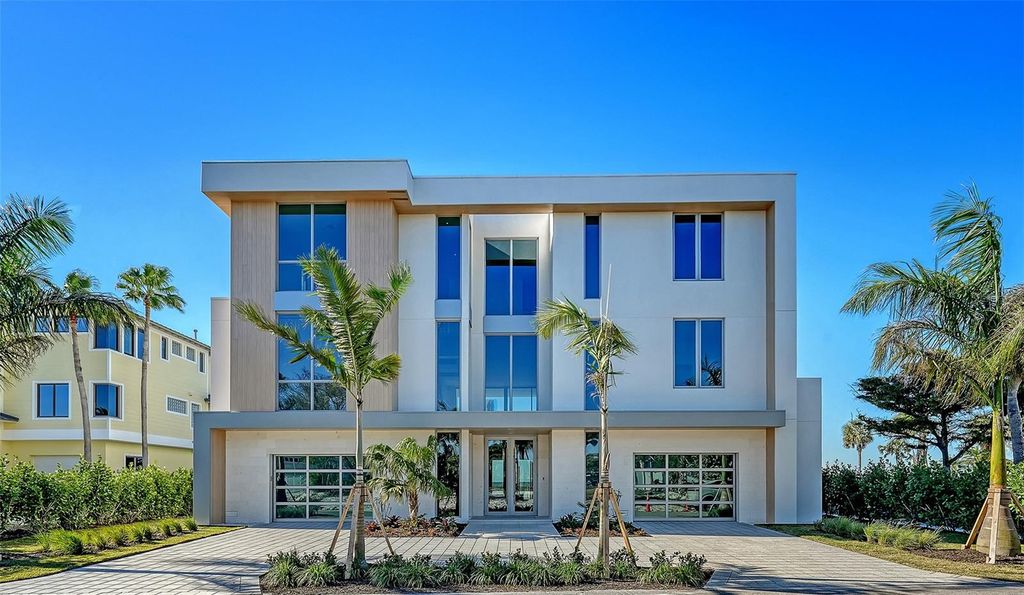 Photo of 6489 Gulfside Road, Longboat Key, FL 34228 (MLS # A4677413)