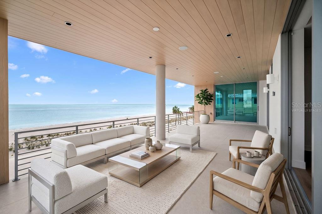 SLEEPY LAGOON - Residential