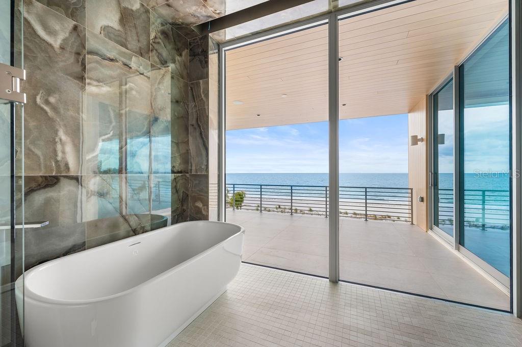 SLEEPY LAGOON - Residential