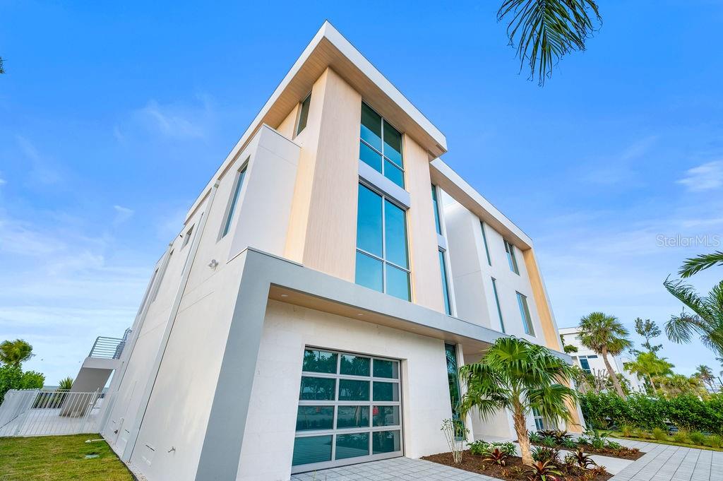 6489 GULFSIDE ROAD