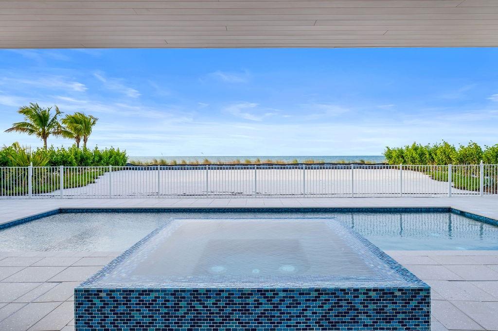 6489 GULFSIDE ROAD