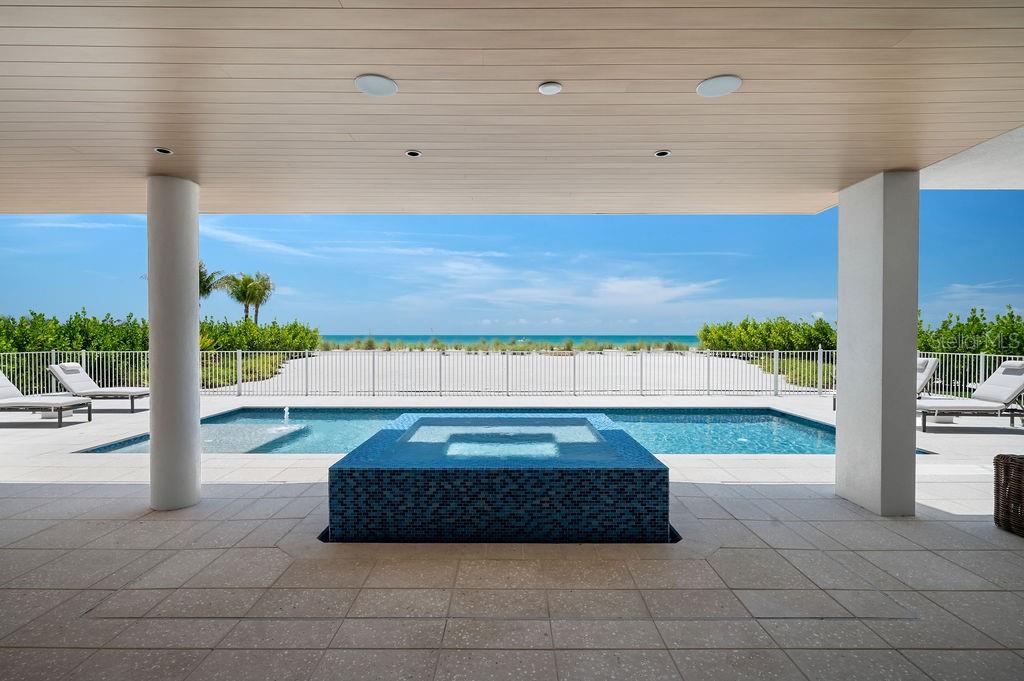 SLEEPY LAGOON - Residential