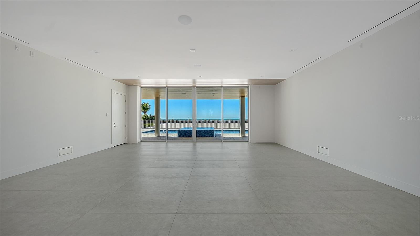 SLEEPY LAGOON - Residential