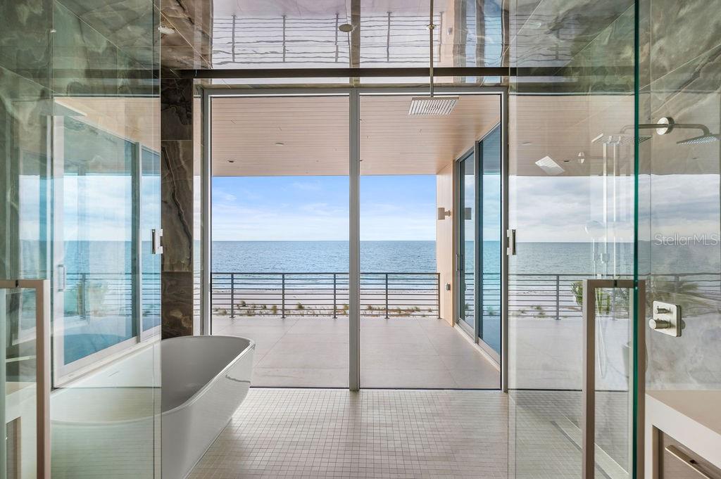 SLEEPY LAGOON - Residential