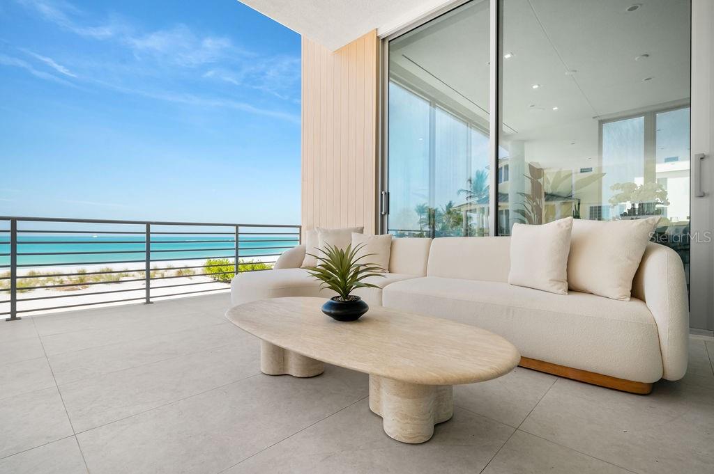 SLEEPY LAGOON - Residential