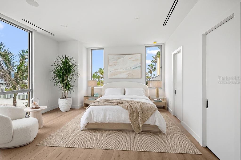 SLEEPY LAGOON - Residential
