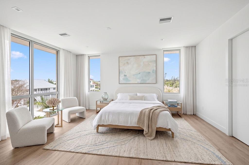 SLEEPY LAGOON - Residential
