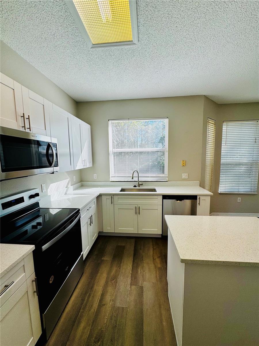 ANDOVER CAY PH 02A 48 77 - Residential