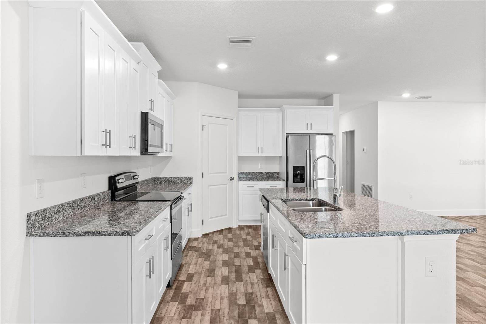ORANGE BLOSSOM HILLS UN 03 - Residential
