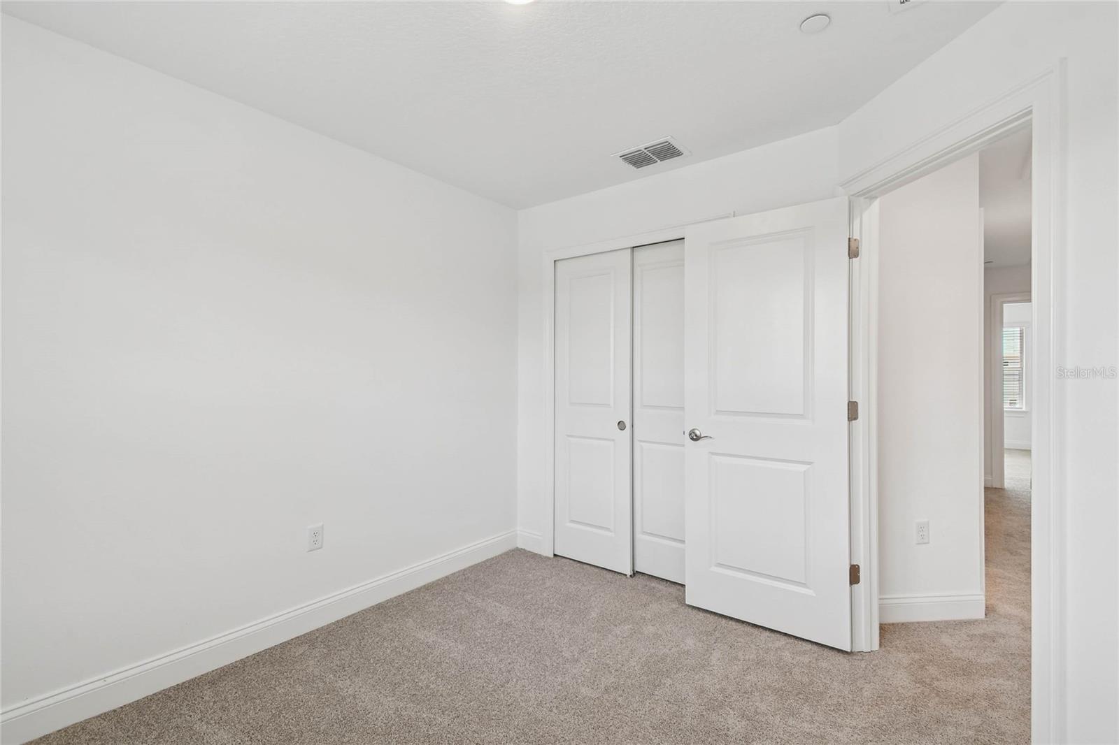 TOWNES AT NORTHLAKE - Residential