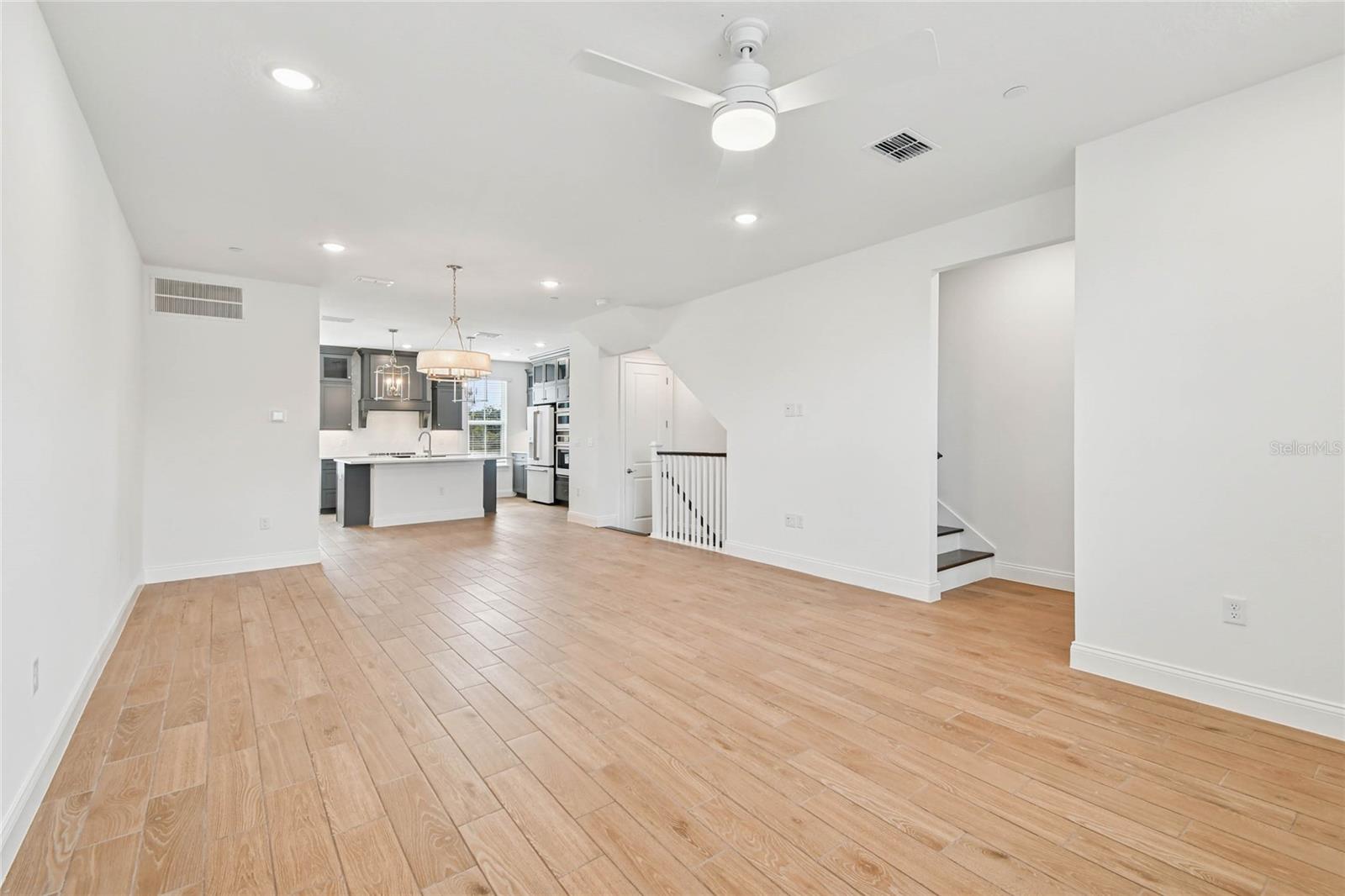 TOWNES AT NORTHLAKE - Residential