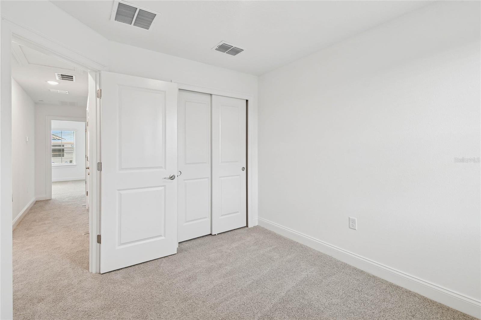 TOWNES AT NORTHLAKE - Residential