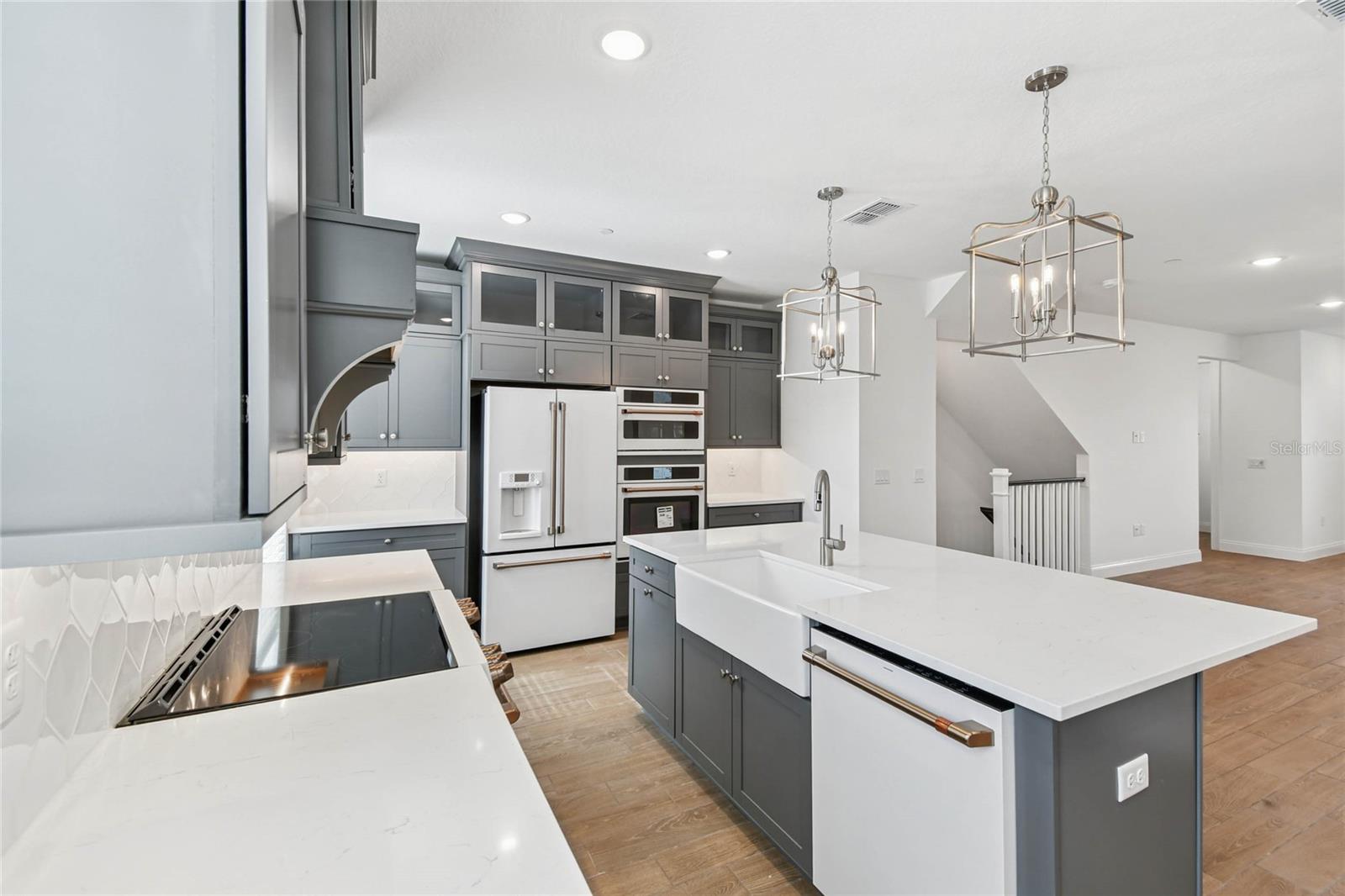 TOWNES AT NORTHLAKE - Residential